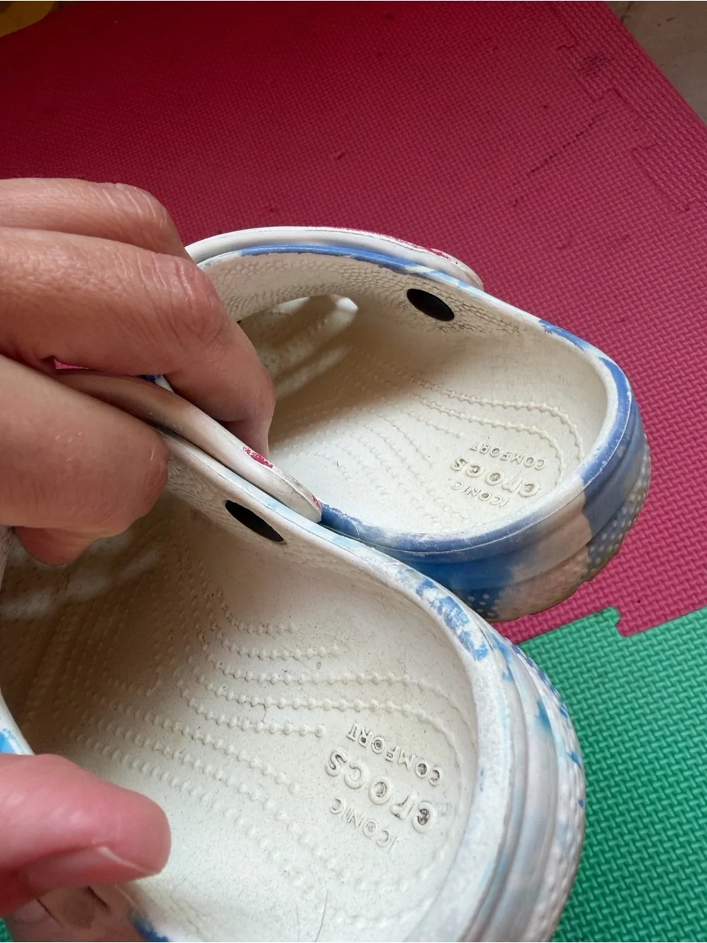 CROCS Kids Blue and White Tie-Dye Clog Sandals with Rainbow Strap